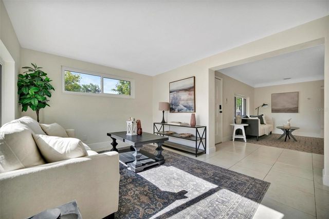 2600 40TH AVENUE N, St Petersburg, FL 33714