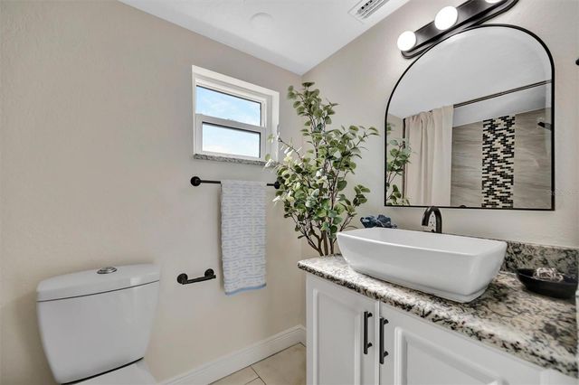 2600 40TH AVENUE N, St Petersburg, FL 33714