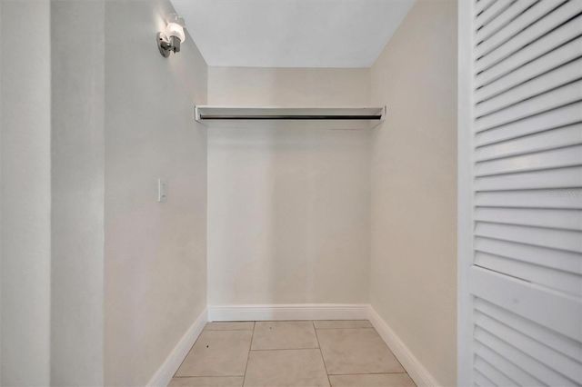 2600 40TH AVENUE N, St Petersburg, FL 33714