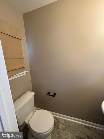 2459 WENTWORTH DR, Crofton, MD 21114