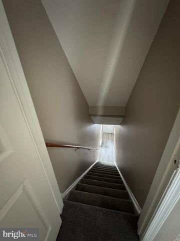 2459 WENTWORTH DR, Crofton, MD 21114