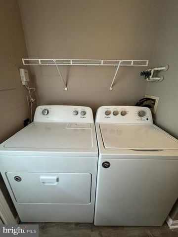 2459 WENTWORTH DR, Crofton, MD 21114