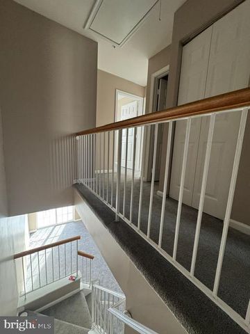 2459 WENTWORTH DR, Crofton, MD 21114