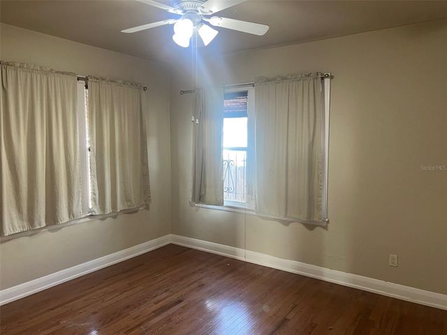 2323 W NORTH B STREET, Tampa, FL 33609