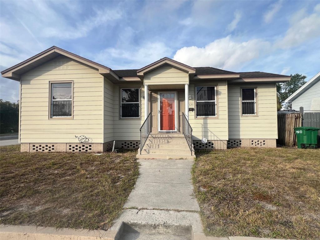 2323 W NORTH B STREET, Tampa, FL 33609