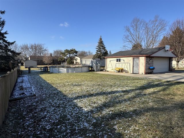 39825 Wolo Court, Clinton Township, MI 48038