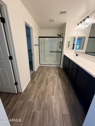 6901 N 88th Drive, Glendale, AZ 85305