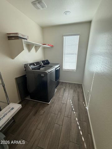 6901 N 88th Drive, Glendale, AZ 85305