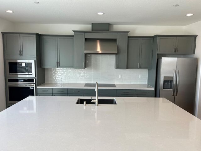 2813 E Corteza Drive, Fresno, CA 93730