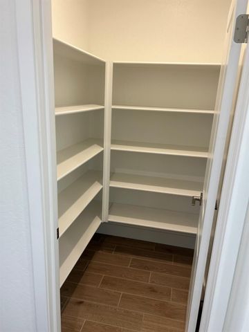 2813 E Corteza Drive, Fresno, CA 93730