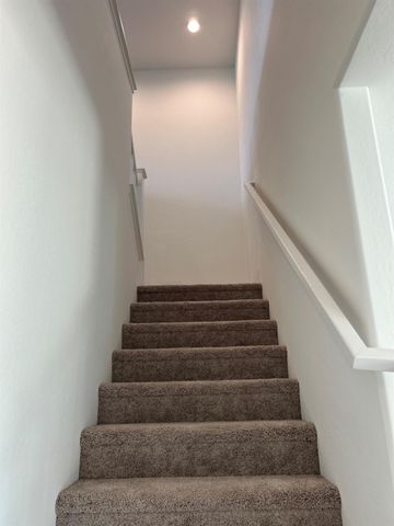 2813 E Corteza Drive, Fresno, CA 93730