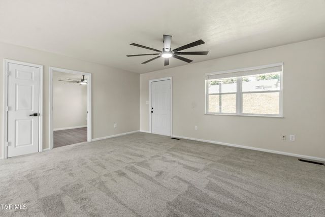 1027 Penny Lane, Morristown, TN 37814