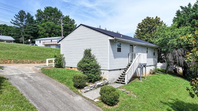 1027 Penny Lane, Morristown, TN 37814