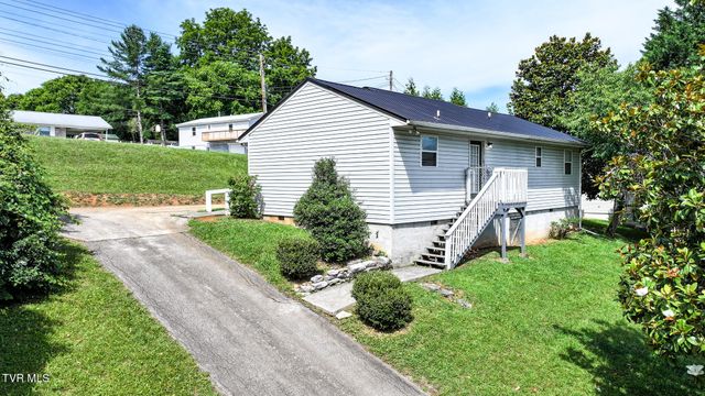 1027 Penny Lane, Morristown, TN 37814