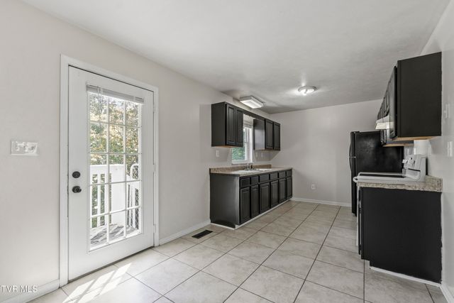 1027 Penny Lane, Morristown, TN 37814