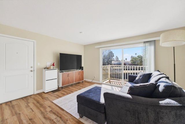 755 14th Avenue 802, Santa Cruz, CA 95062