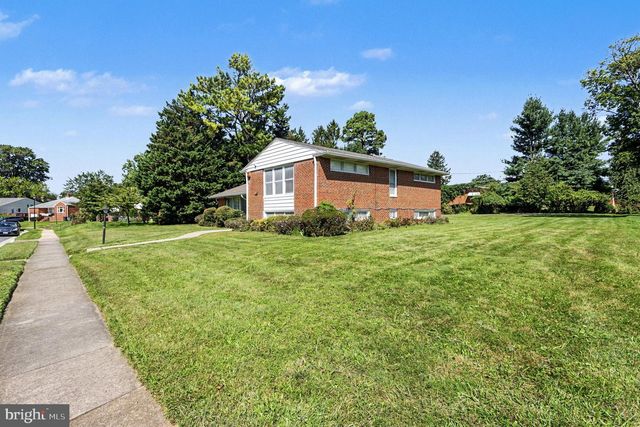 3208 HATTON RD, Baltimore, MD 21208