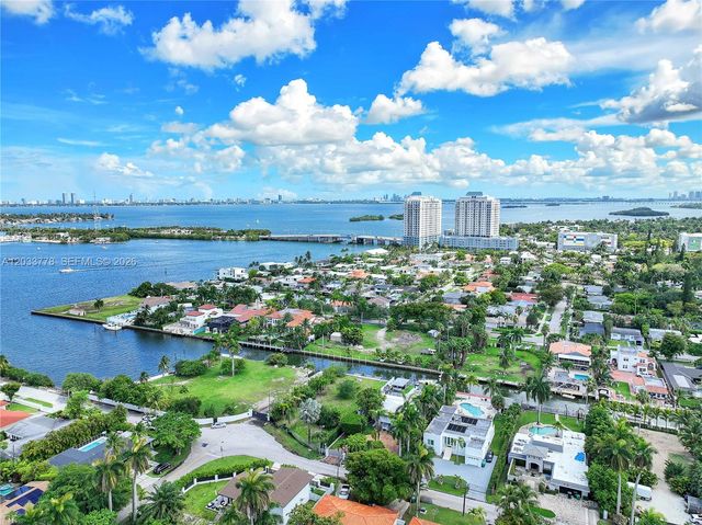 1100 NE 84th St, Miami, FL 33138