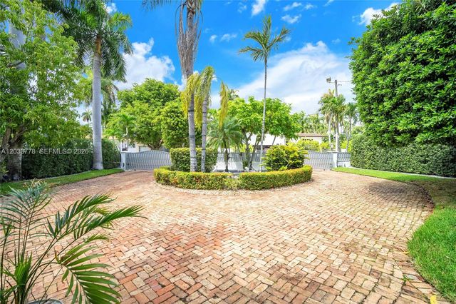 1100 NE 84th St, Miami, FL 33138