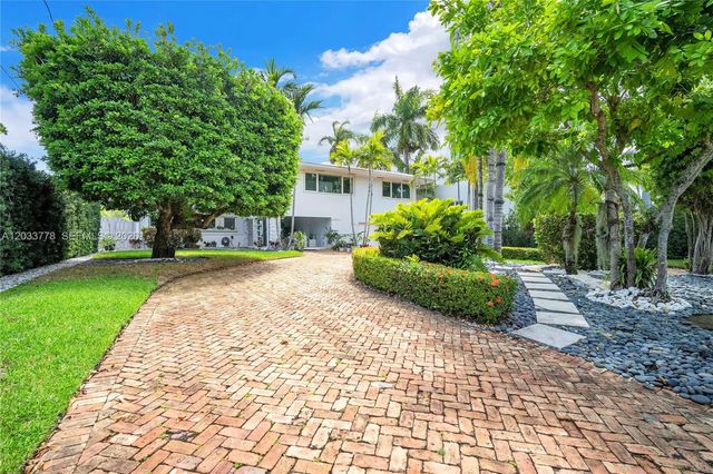1100 NE 84th St, Miami, FL 33138