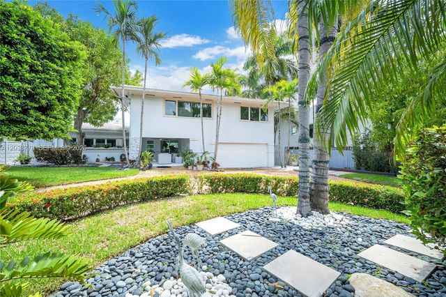 1100 NE 84th St, Miami, FL 33138