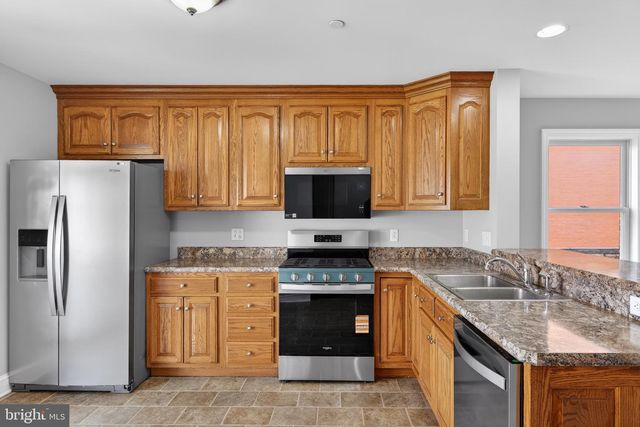 637 E FULTON ST, Lancaster, PA 17602