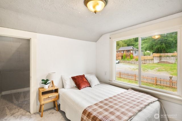 4705 S 4th Avenue, Everett, WA 98203