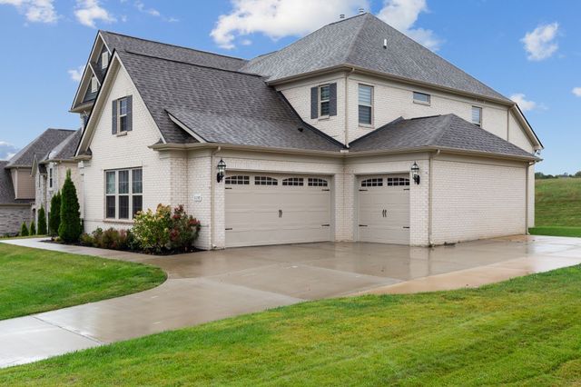 3157 Chase Point Dr, Franklin, TN 37067