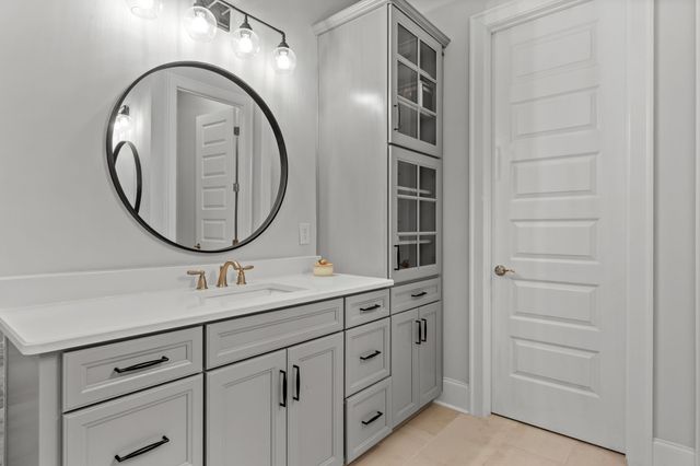 3157 Chase Point Dr, Franklin, TN 37067