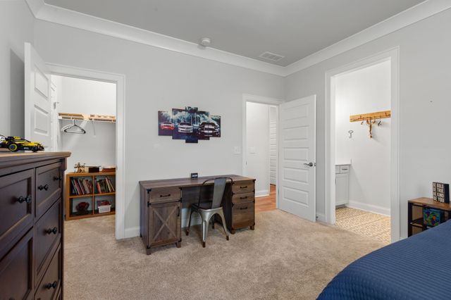 3157 Chase Point Dr, Franklin, TN 37067