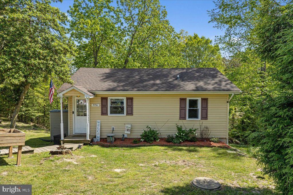 976 EAGLE POINT, Lusby, MD 20657