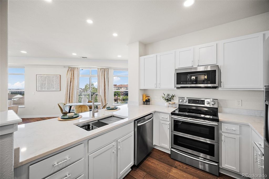 Image 13 of property listing at 10184 Park Meadows Drive 1410, Lone Tree, CO 80124