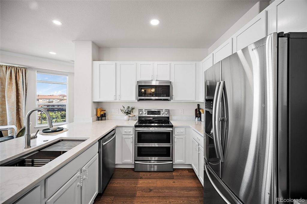 Image 14 of property listing at 10184 Park Meadows Drive 1410, Lone Tree, CO 80124