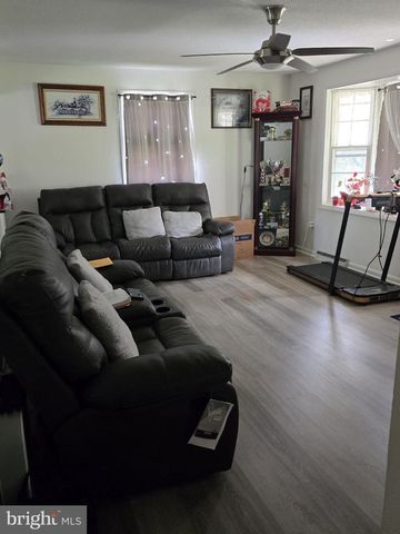 3904 CRYSTAL LN, Temple Hills, MD 20748