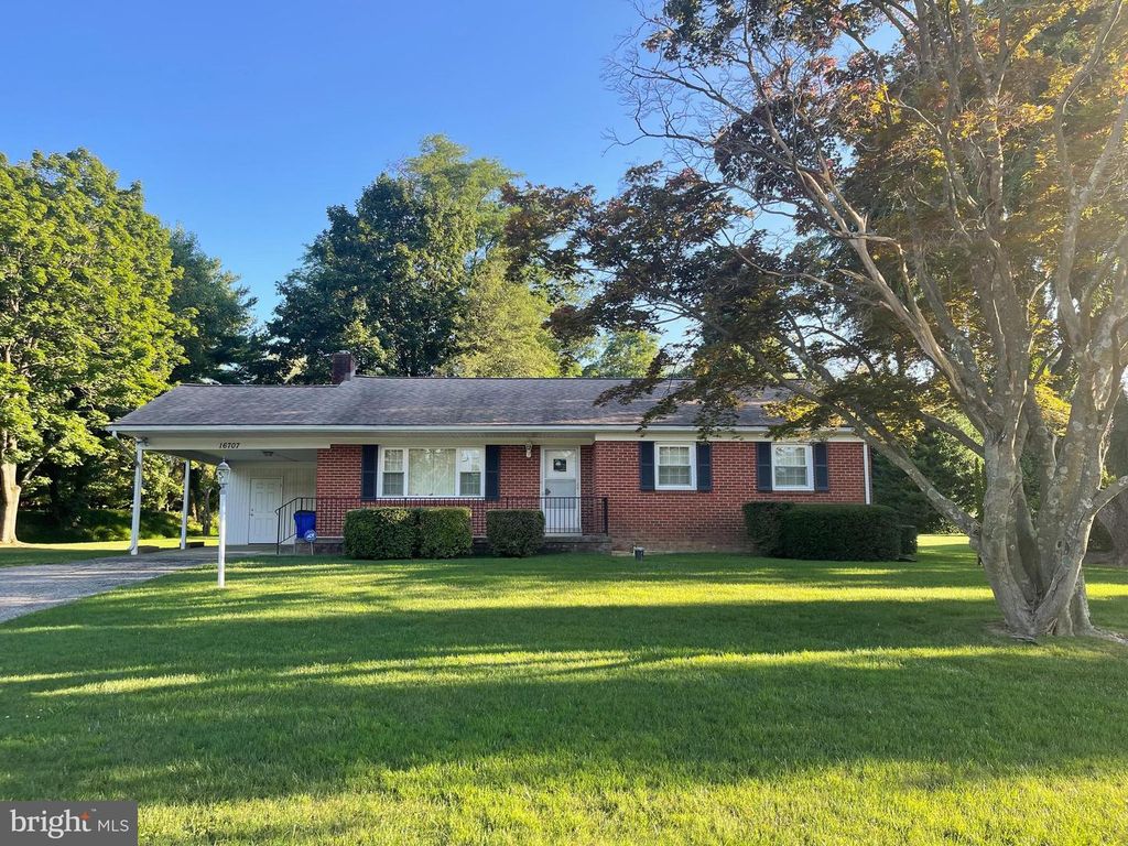 16707 FREDERICK RD, Mount Airy, MD 21771