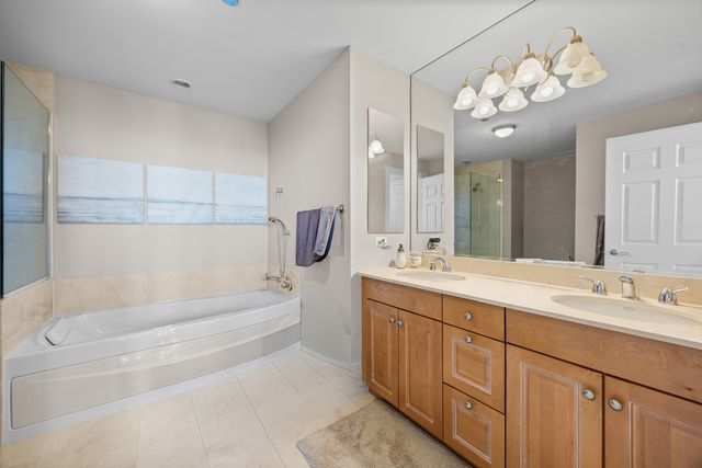 21 E Huron Street 3601, Chicago, IL 60611