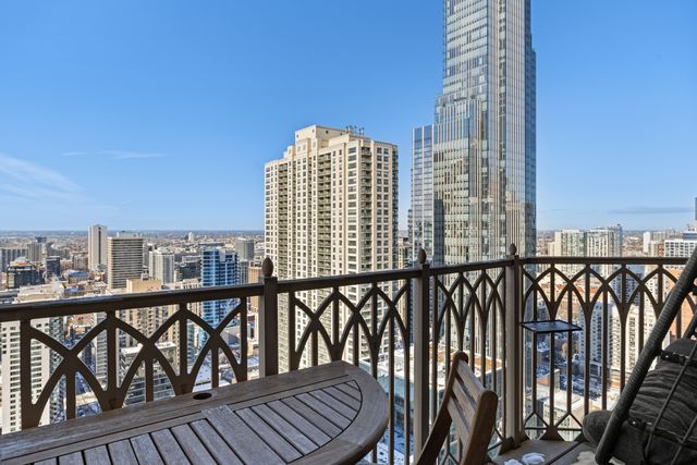 21 E Huron Street 3601, Chicago, IL 60611