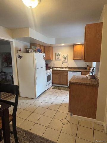 20804 Woodward Street, Clinton Township, MI 48035