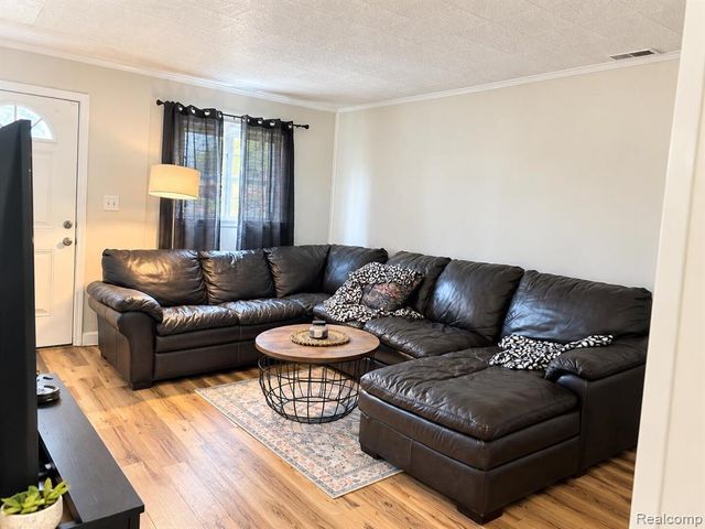20804 Woodward Street, Clinton Township, MI 48035
