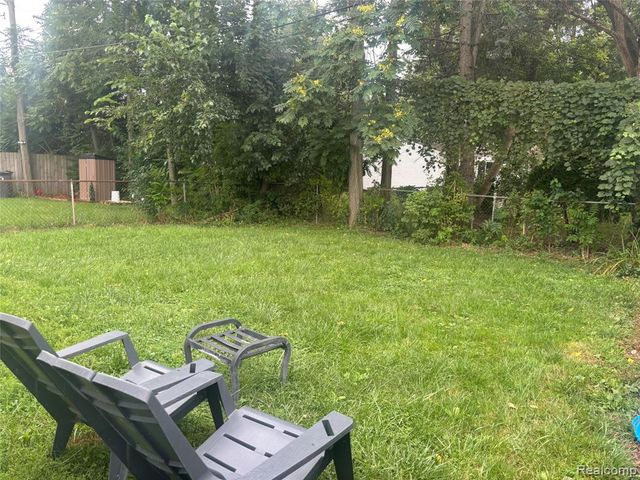 20804 Woodward Street, Clinton Township, MI 48035