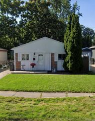 20804 Woodward Street, Clinton Township, MI 48035