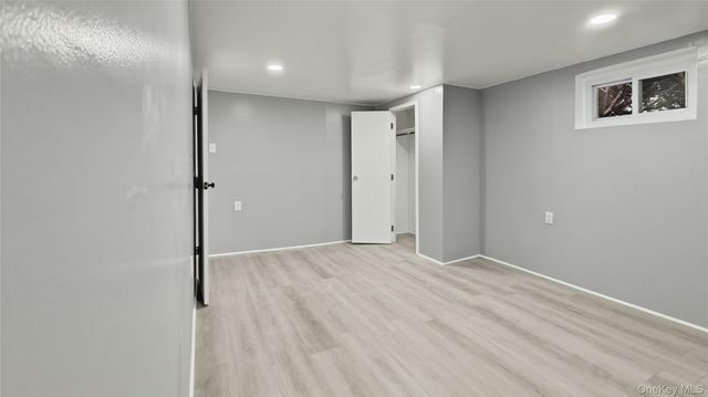 429 S 3rd Avenue, Mount Vernon, NY 10550
