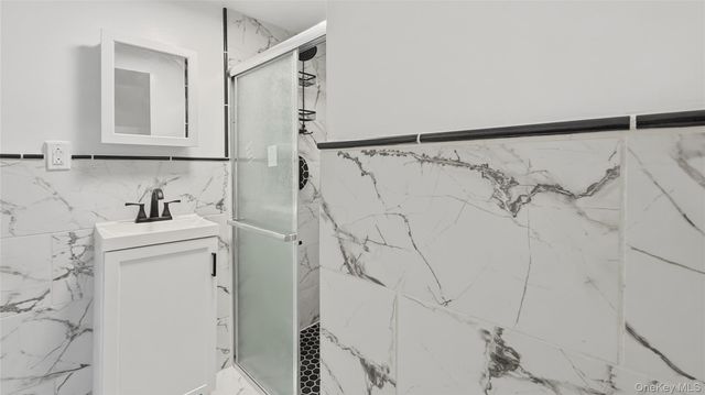 429 S 3rd Avenue, Mount Vernon, NY 10550