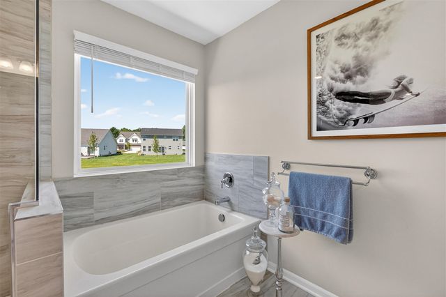 2713 Maize Loop, Saline, MI 48176
