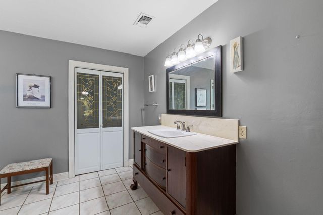 66 Serene Meadows Dr., Hattiesburg, MS 39402