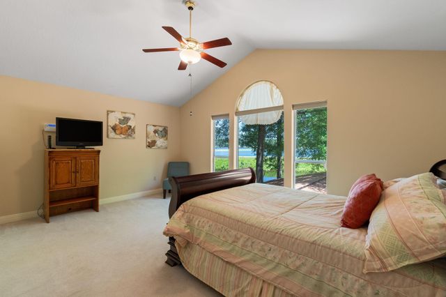 66 Serene Meadows Dr., Hattiesburg, MS 39402
