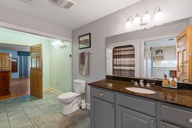 66 Serene Meadows Dr., Hattiesburg, MS 39402