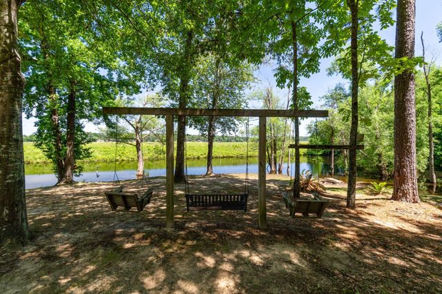 66 Serene Meadows Dr., Hattiesburg, MS 39402