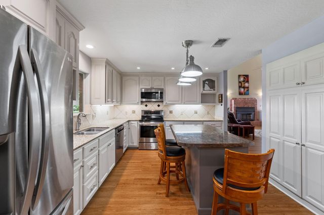 66 Serene Meadows Dr., Hattiesburg, MS 39402