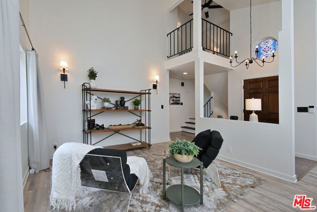 22522 Avenue San Luis, Woodland Hills, CA 91364